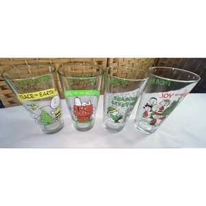 Set‎ Of 4 PEANUTS Glasses 10oz Snoopy Charlie Brown Holiday Christmas